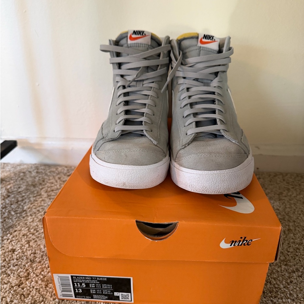 Nike Gray Blazer Mid ‘77 Suede Sneakers - Picture 4 of 5